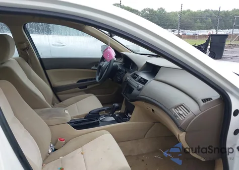 2010 Honda Accord 2.4 Lx из США, поврежденный, VIN 1HGCP2F37AA077256